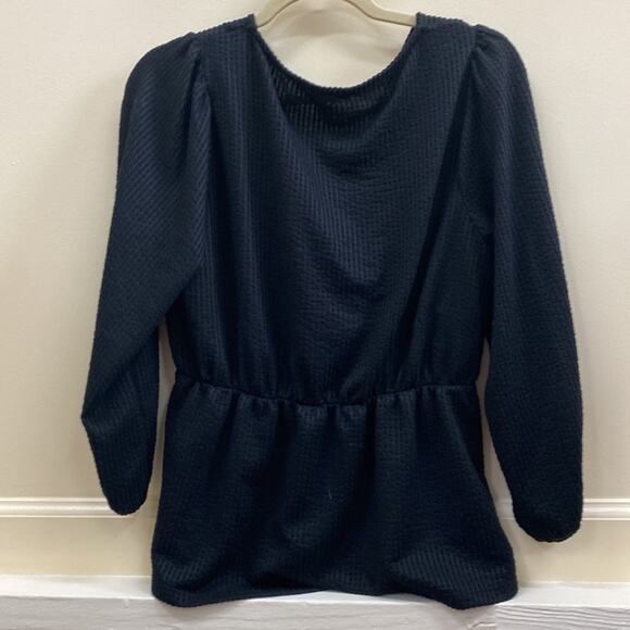 Pleione black slip on L top - Picture 6 of 6